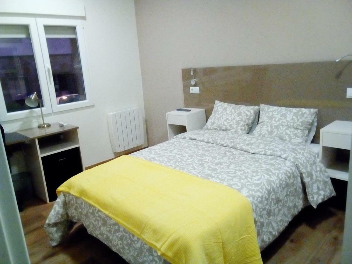 Residencia Compostela 2 Panzió Santiago de Compostela Kültér fotó
